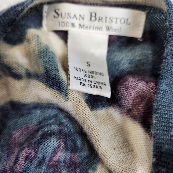 SIZE small 𝅺Cardigan VINTAGE Merino Wool Large Floral pattern SUSAN BRISTOL - Picture 7 of 10